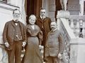 Bürgermeister Karl Lueger mit Sekretär bei der Familie Carl Schuh in Seewalchen um 1907
