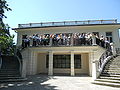 Die Gruppe vor der Klimt-Villa in Wien