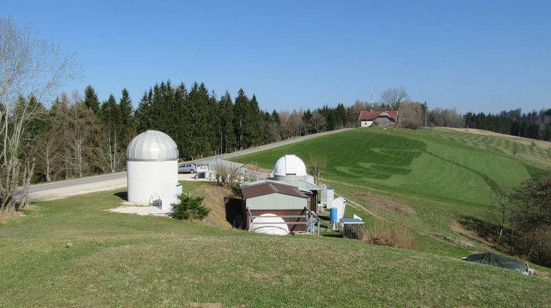 Datei:Sternwarte Gahberg, Westansicht.jpg