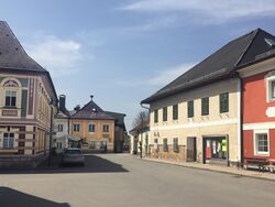 Lohningerhof vor Abriss.jpg