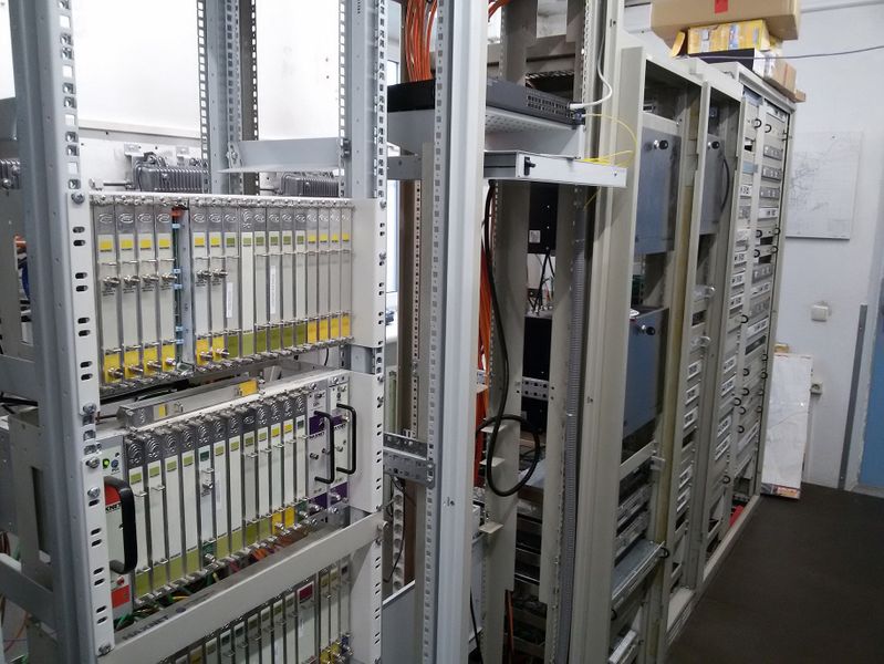 Datei:Noemer Internet.jpg