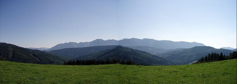 Datei:Panorama Hoellengebirge 1c.jpg