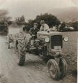 Der erste Traktor kam nach dem zweiten Weltkrieg zum Rosenauer (Hauserbichler) nach Nußdorf, ein benzingetriebener Minneapolis-Moline aus Minnesota USA.