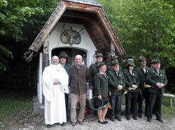 2013 Maiandacht Hubertuskapelle.jpg
