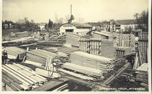 Datei:Holzlager Häupl.jpg