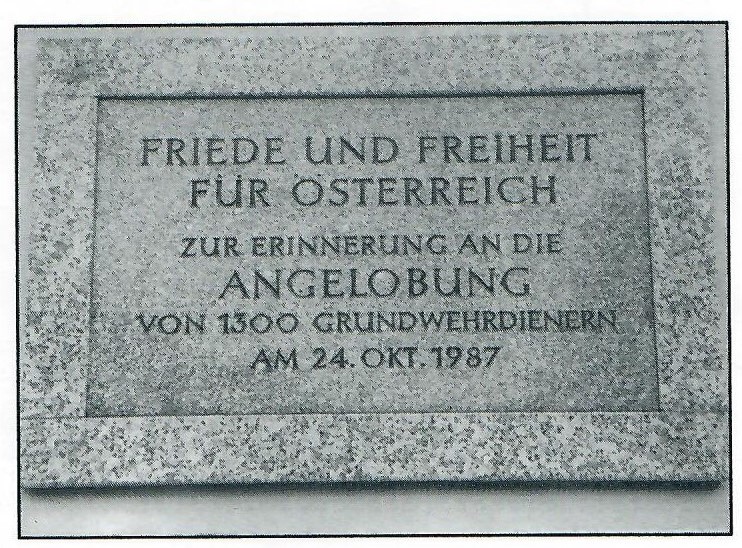 Datei:Tafel-Angelobung-1987.jpg