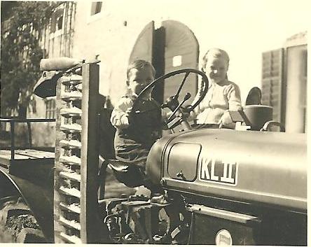 Datei:Traktor1956.JPG