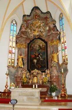 Hochaltar in St. Georgen, Aufnahme 2017.jpg