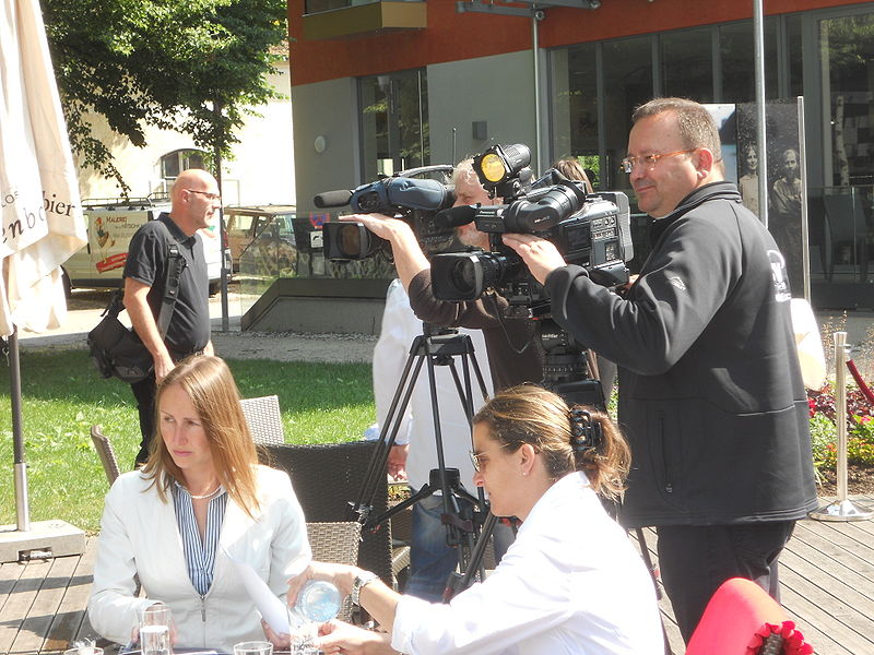 Datei:2013 Klimt Pressekonf 2.JPG