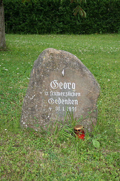 Datei:Gedenkstein Gruber.jpg