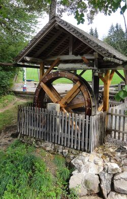 Neues Mühlrad in Freudenthal.jpg
