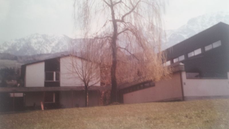 Datei:Kindervilla Zubauten.jpg