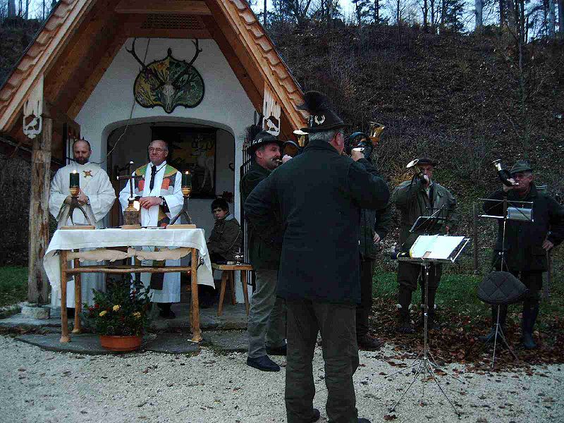 Datei:Hubertusmesse Dez. 2004 Jagdhornbläser.jpg