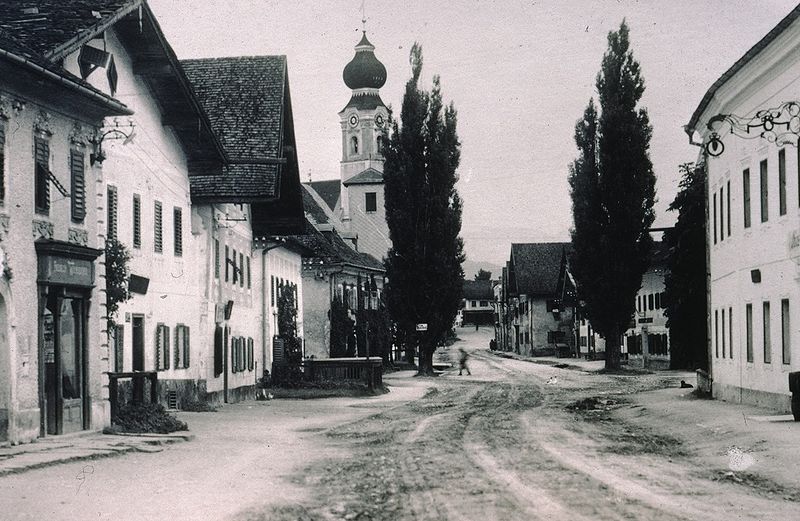 Datei:Attergaustrasse.jpg