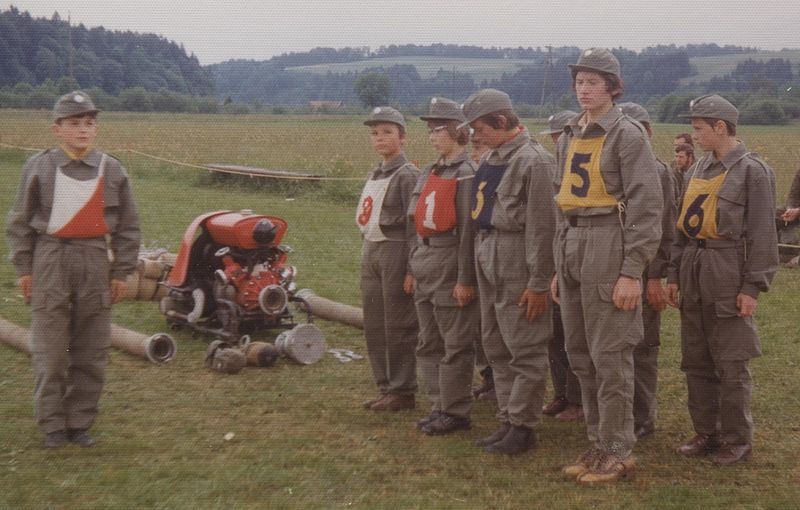 Datei:Jugend FF Thalham 1977.jpg