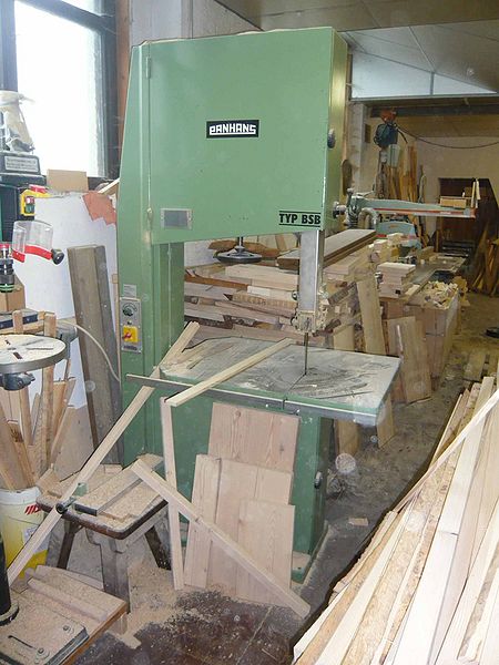 Datei:TischlerBandsäge.jpg