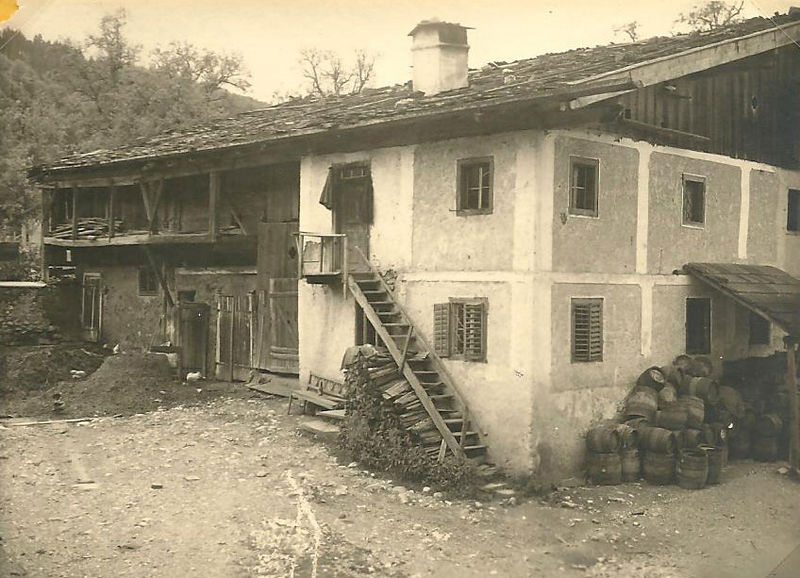 Datei:HaberlhausBräu1900.jpg