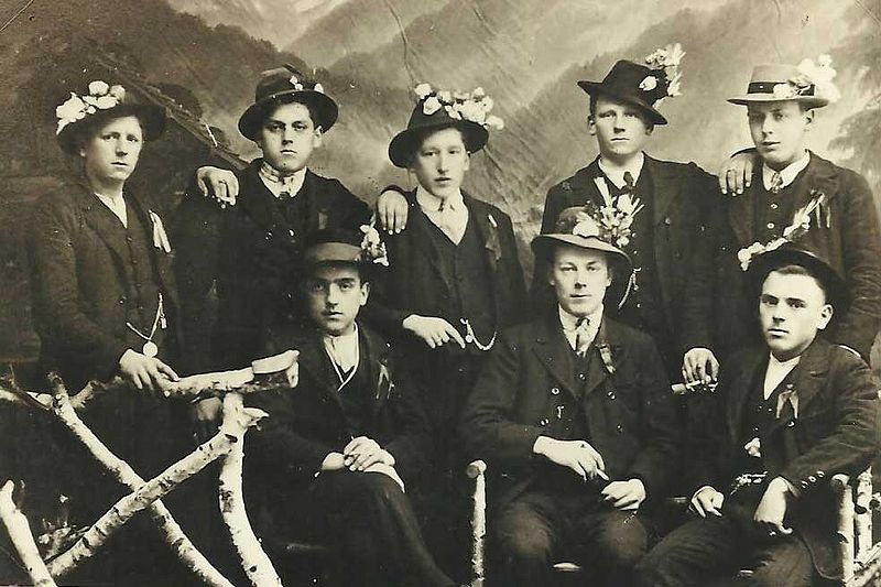 Datei:Musterung 1918.jpg