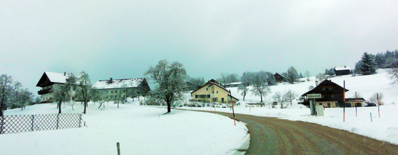 Datei:Östlicher Ortschaftsbeginn von Lichtenbuch.jpg