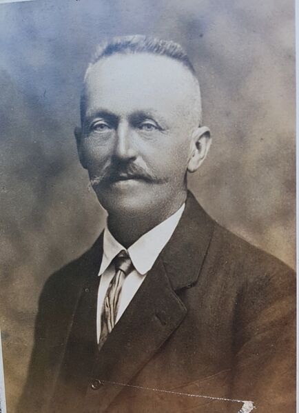 Datei:Humer Peter 1924 - 1928.jpg