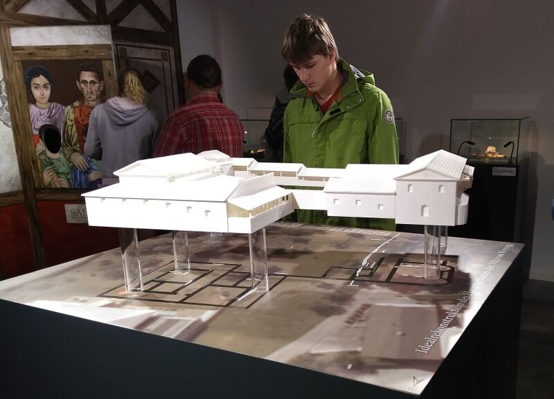 Datei:Modell Villa Weyregg.jpg