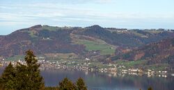 Weyregg mit Gahberg, von Südwesten.jpg