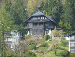 UNT V Weiss P1040322LG.jpg