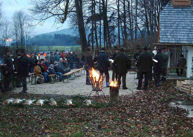 Datei:Hubertusmesse Dez. 2004.jpg