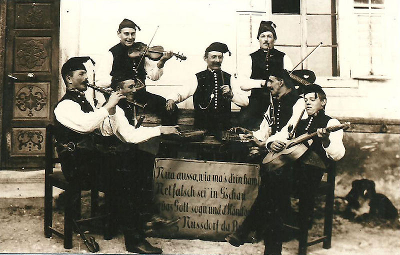 Datei:NußStubenmusik1906.jpg