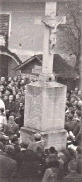 Datei:Kriegerdenkmal 1934-1952.jpg