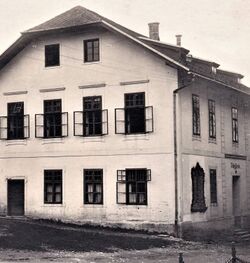 1. Kriegerdenmal-1921.jpg