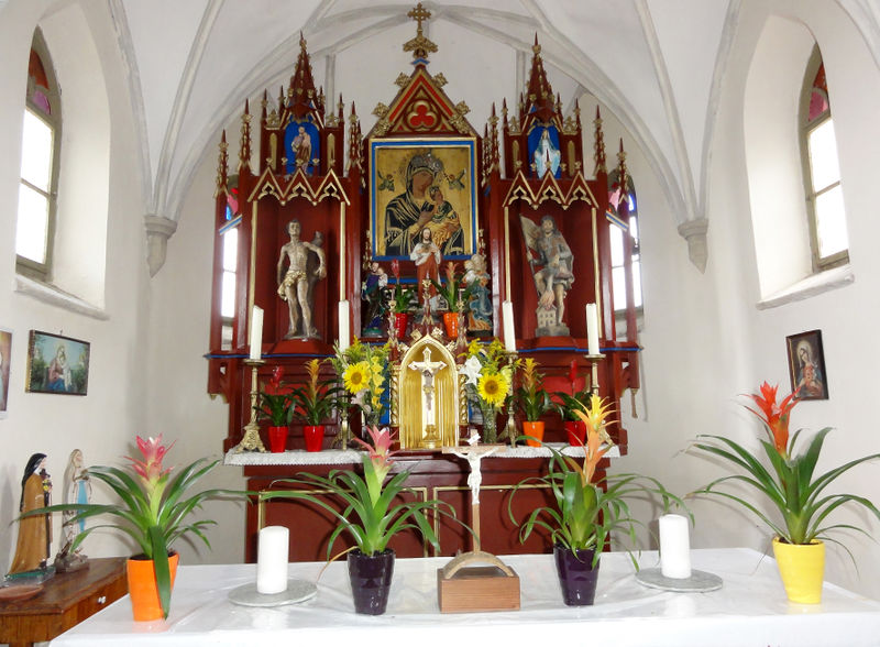 Datei:Kronberg-Kapelle, Altar.jpg