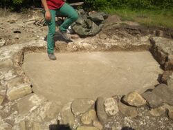 Römer Badewanne Weyregg.jpg