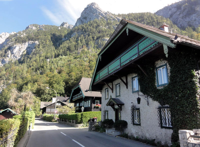 Datei:Seeleiten Straße, Verlauf in Weißenbach.jpg