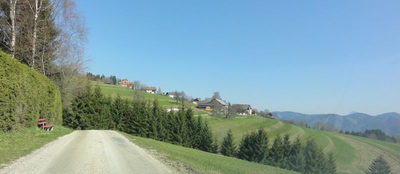 Datei:Lichtenbuch naht.jpg