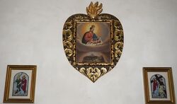 Gestickte Kreuzwegbilder in der Filialkirche Buchberg.jpg