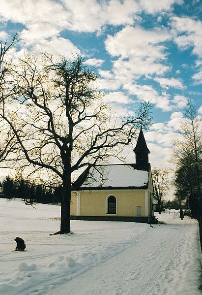 Datei:Dorfkapelle Steindorf.jpg