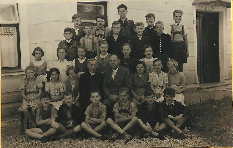 Datei:Schuljahr 1952.jpg