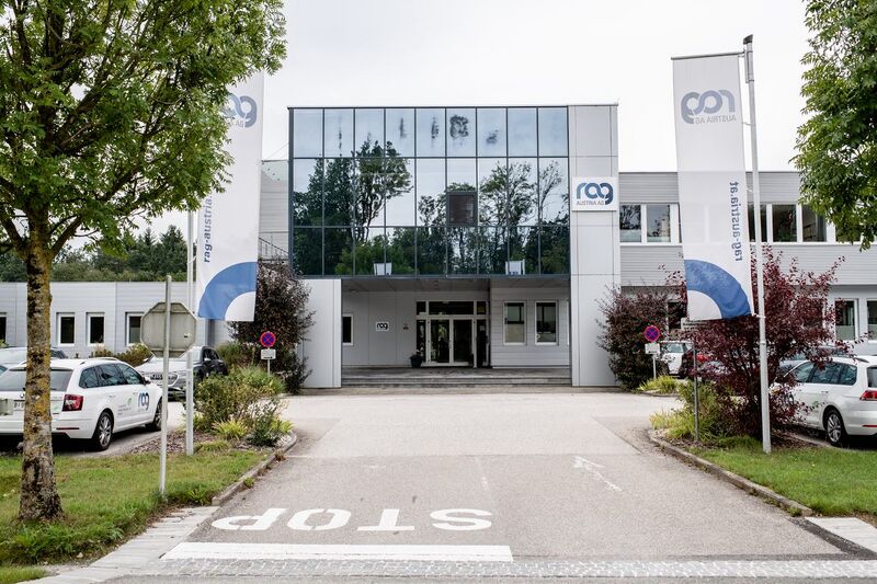 Datei:RAG Bürogebäude Gampern.jpg