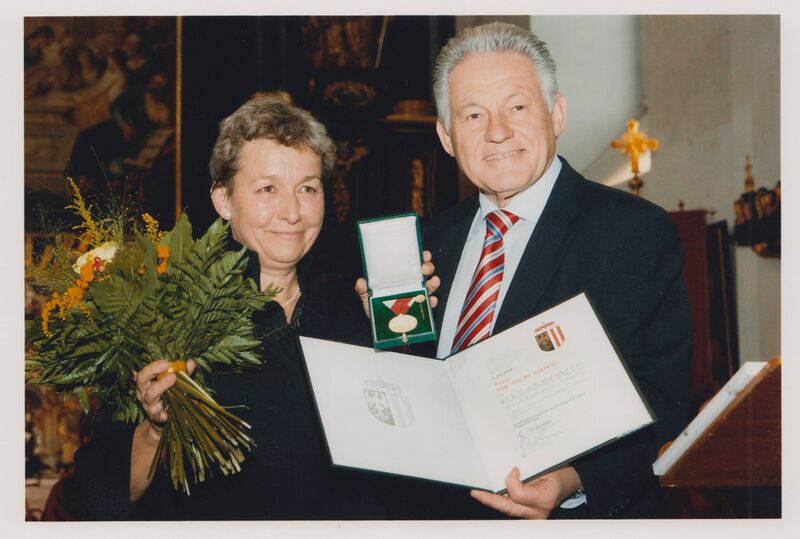 Datei:2011 Verleihung Kulturmedaille Michi Gaigg.jpg