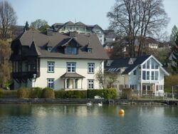 P1040007 SWN Eschenhaus Hauser.JPG