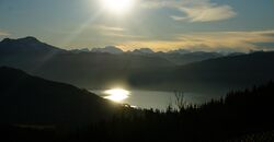 Lichtreflexion am Attersee.jpg