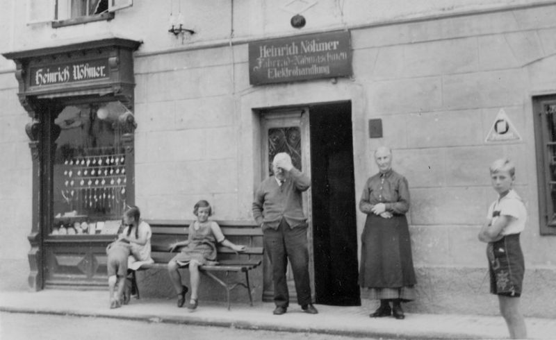 Datei:Familie Heinrich Nöhmer.jpg