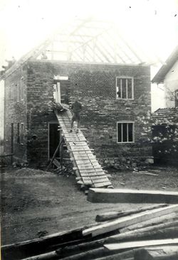 Hausbau 1922.jpg