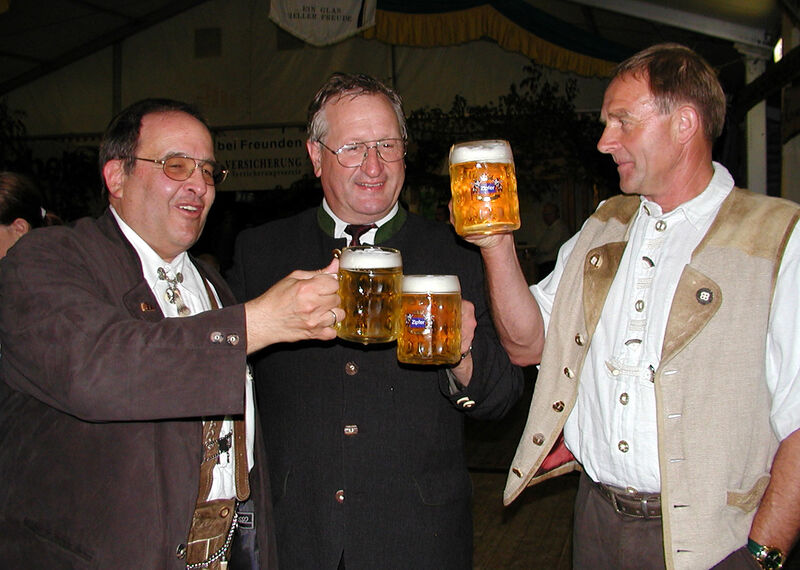 Datei:3-Auracher Bürgermeister-2002.jpg