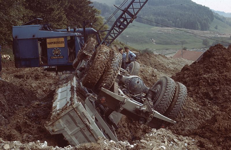 Datei:Autobahn Unfall.jpg