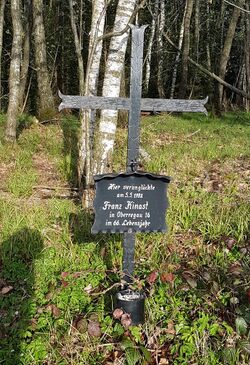 Kreuz-Waldesrand.jpg