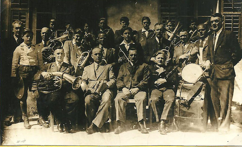 Datei:MusikKapelleNuß1946.jpg