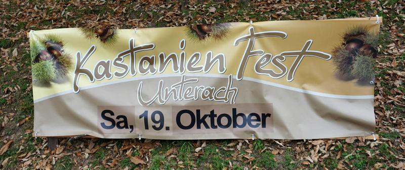 Datei:Transparent von Kastanienfest in Unterach.jpg
