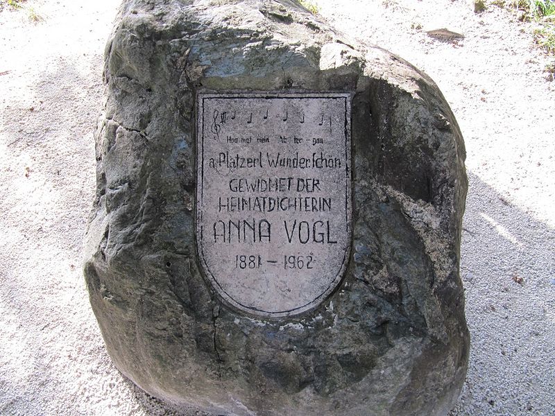 Datei:VoglAnnaStein.jpg